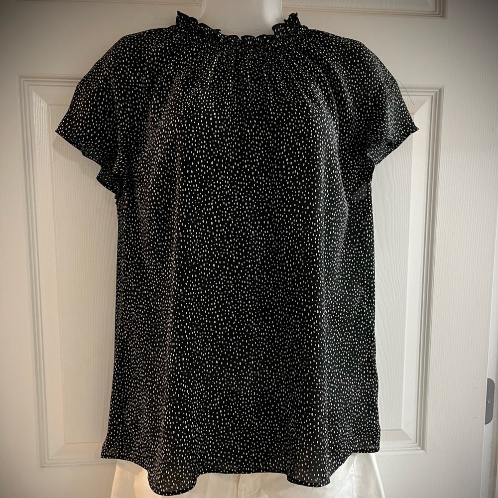 Express Flutter Sleeve Top. Size L. - image 1